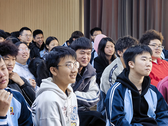 云南学生2.jpg